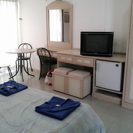 M In Korat Service Apartment Nakhonratchasima Esterno foto