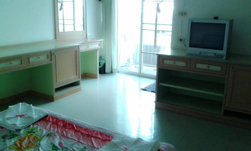 M In Korat Service Apartment Nakhonratchasima Camera foto