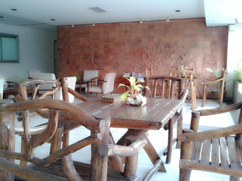 M In Korat Service Apartment Nakhonratchasima Esterno foto