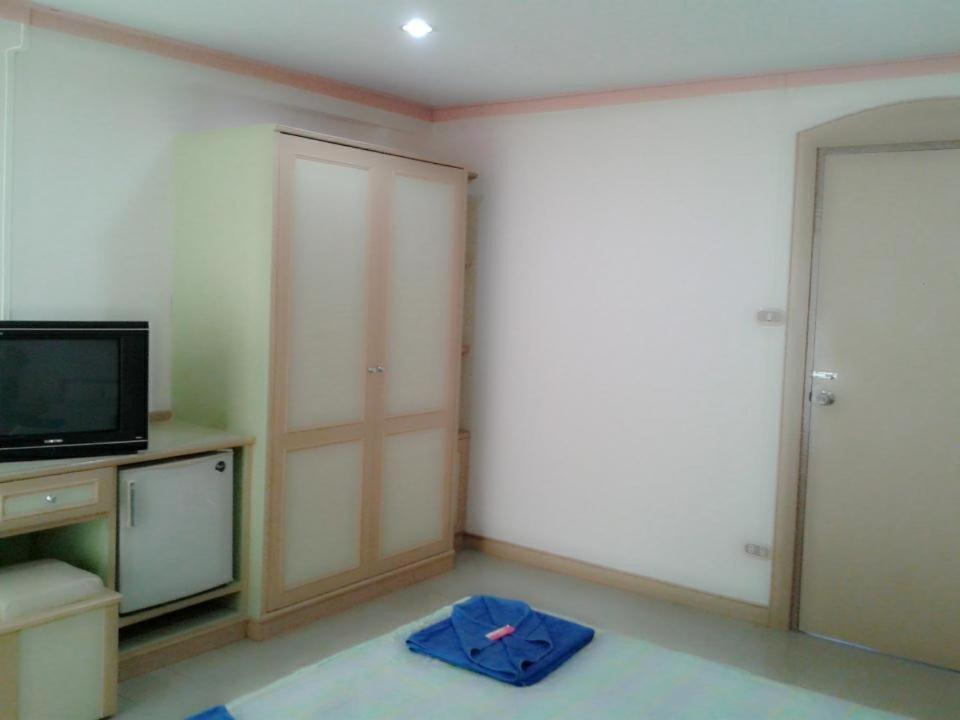 M In Korat Service Apartment Nakhonratchasima Esterno foto